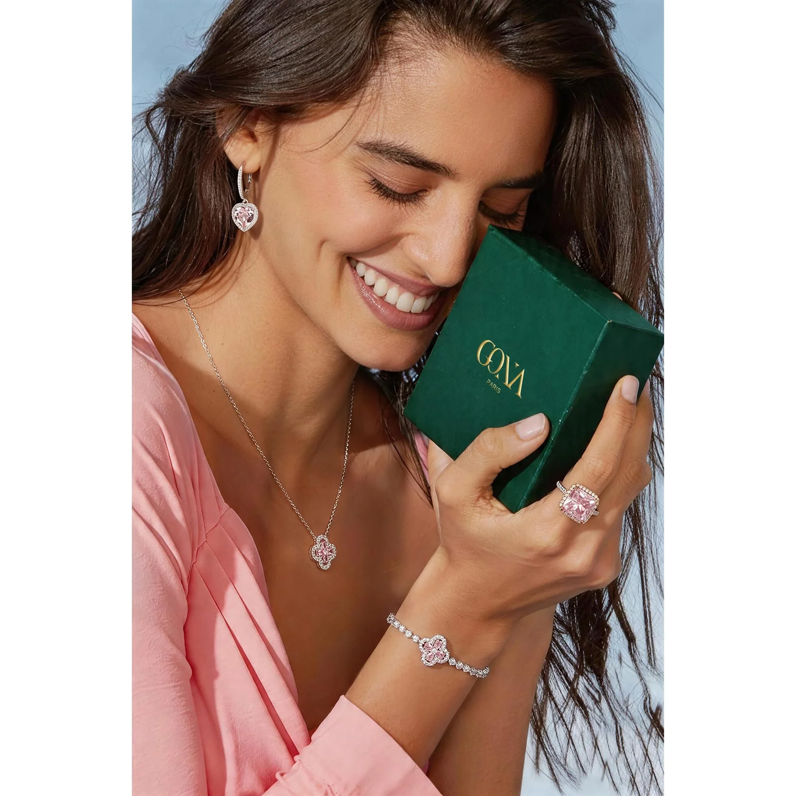 Fleur Quadrifoglio Gem Chain Bracelet in White Gold Plated Finish - Image 4